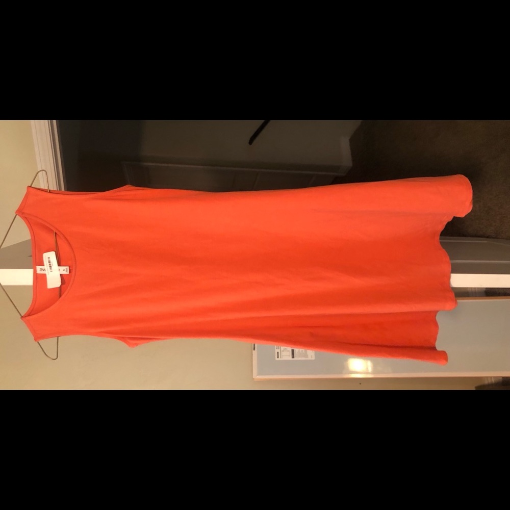 Orange dress with POCKETS! Never worn.
